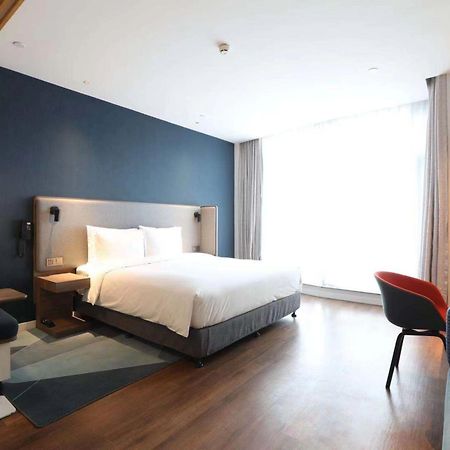 Holiday Inn Express Chengdu Tianfu Airport Zone Экстерьер фото